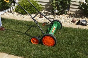 best reel mower review - Scotts 2000-20 Classic Push Reel Lawn Mower