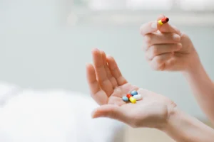 How To Choose Hair, Skin, and Nails Supplements